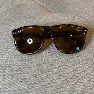 Ray-Ban Brown Tortoiseshell Polarized Sunglasses